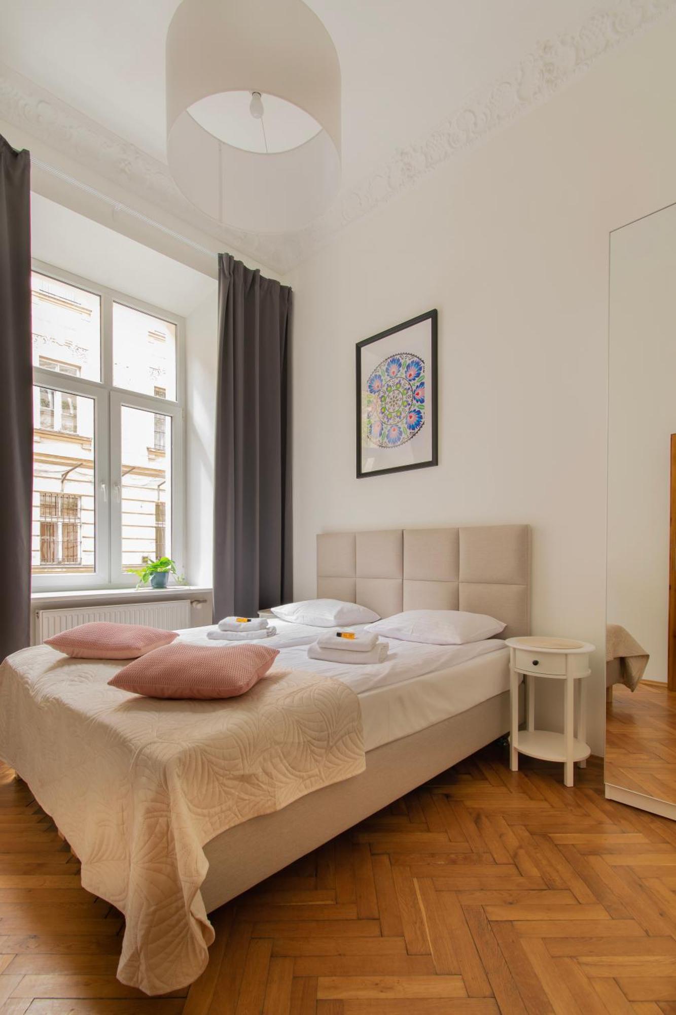 Ground Floor Family Apartment คราคูฟ ภายนอก รูปภาพ