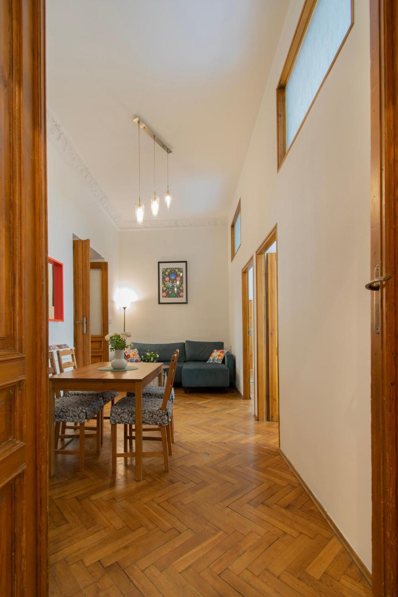 Ground Floor Family Apartment คราคูฟ ภายนอก รูปภาพ
