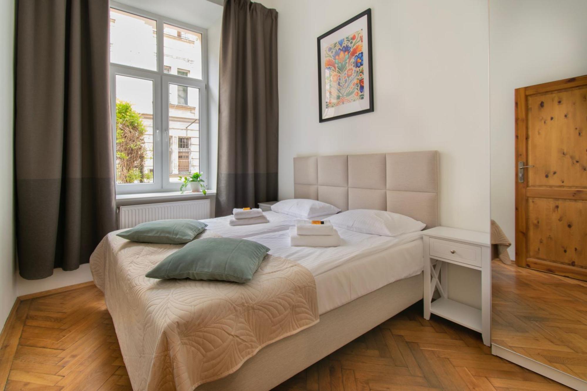 Ground Floor Family Apartment คราคูฟ ภายนอก รูปภาพ